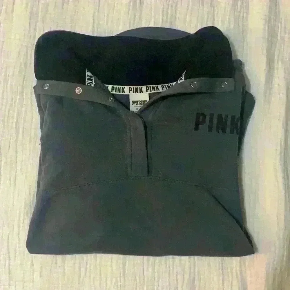 PINK Sweatshirt